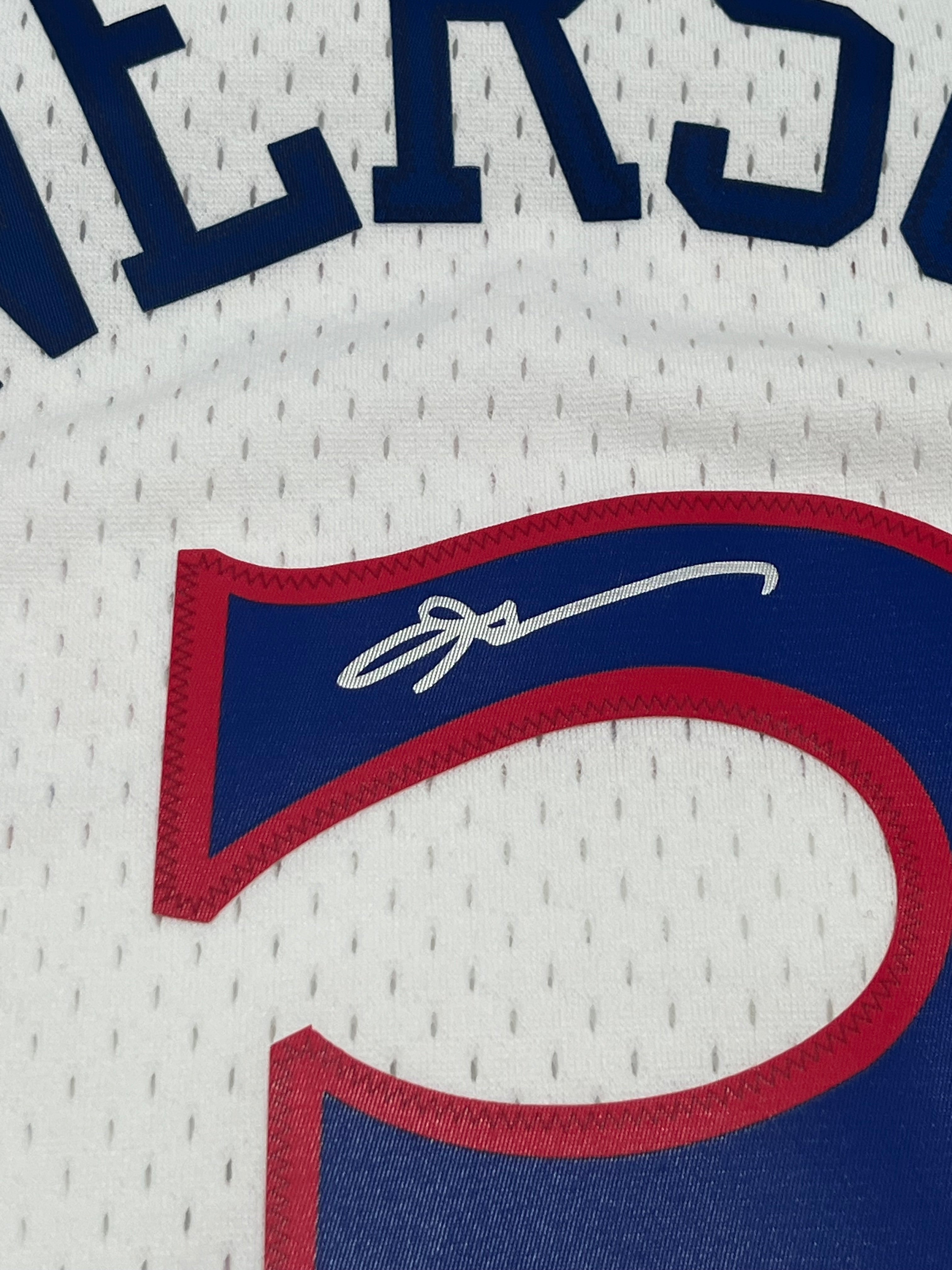 Allen Iverson Signed 76ers 96/97 White M&N HWC Swgmn Jersey (White)