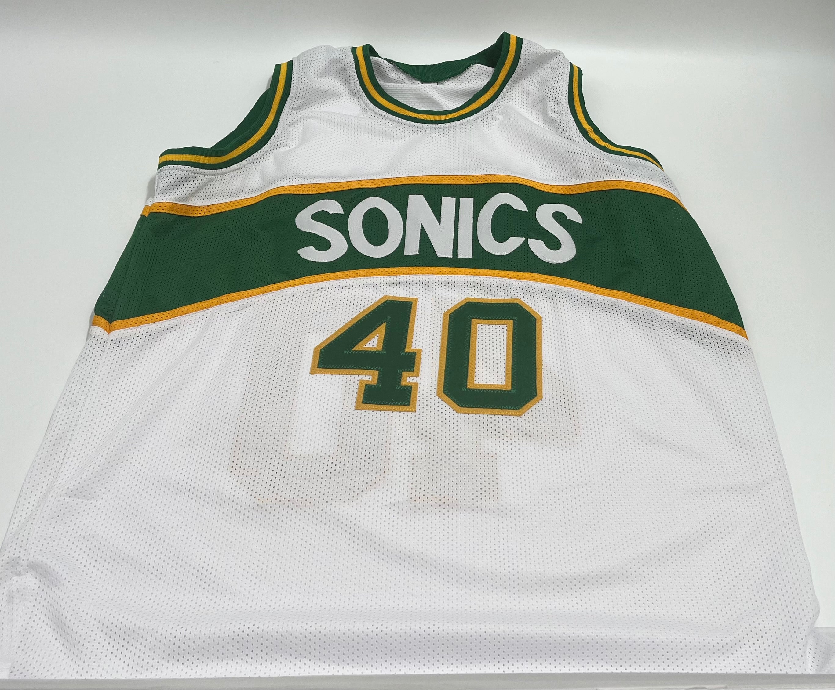Shawn Kemp Signed Jersey Inscribed "Reign Man" (Beckett)