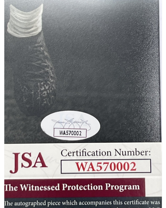 Jalen Hurts Signed Philadelphia Eagles 16x20 Photo (JSA)