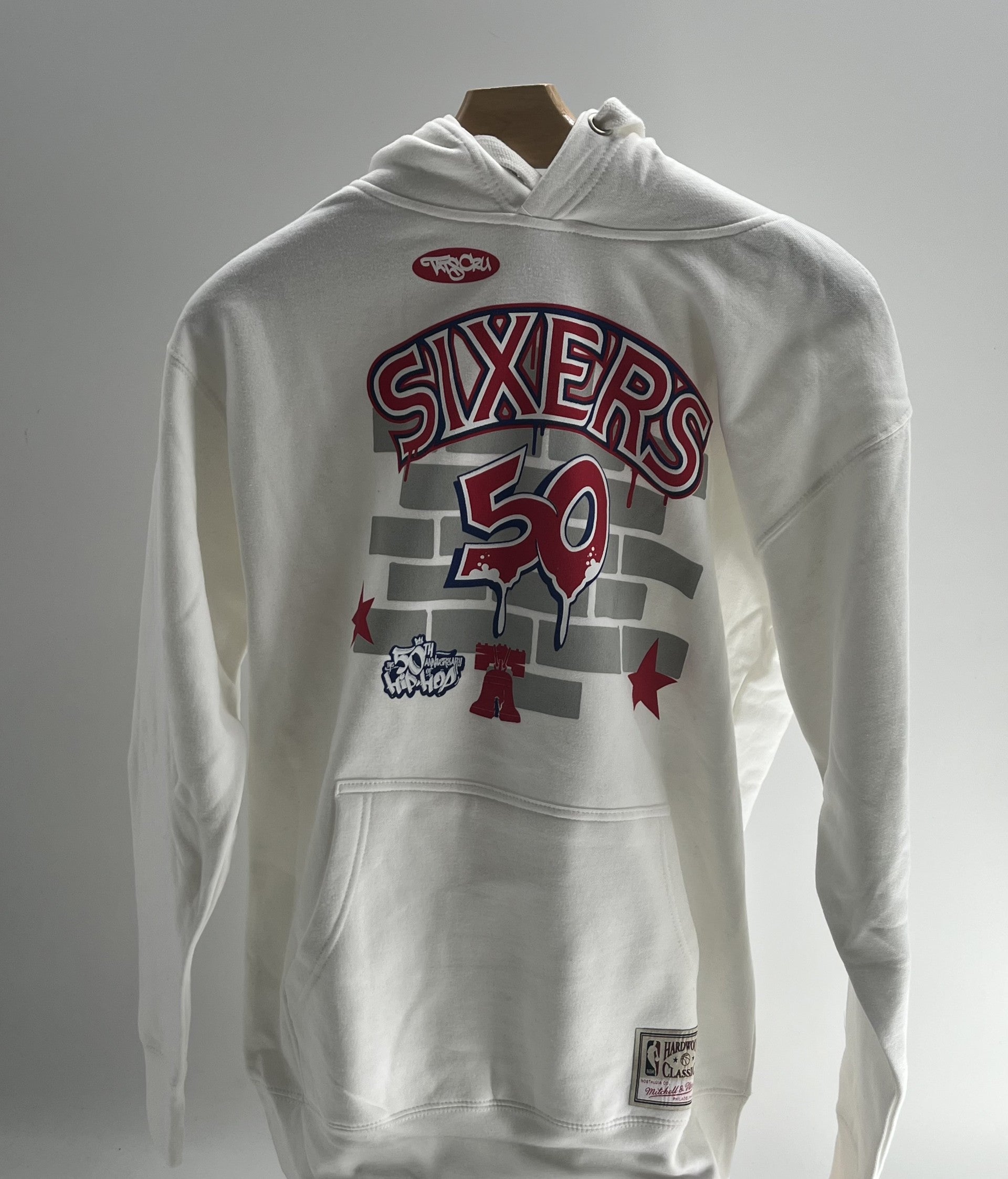 76ers White Retro Mitchell & Ness Hoodie