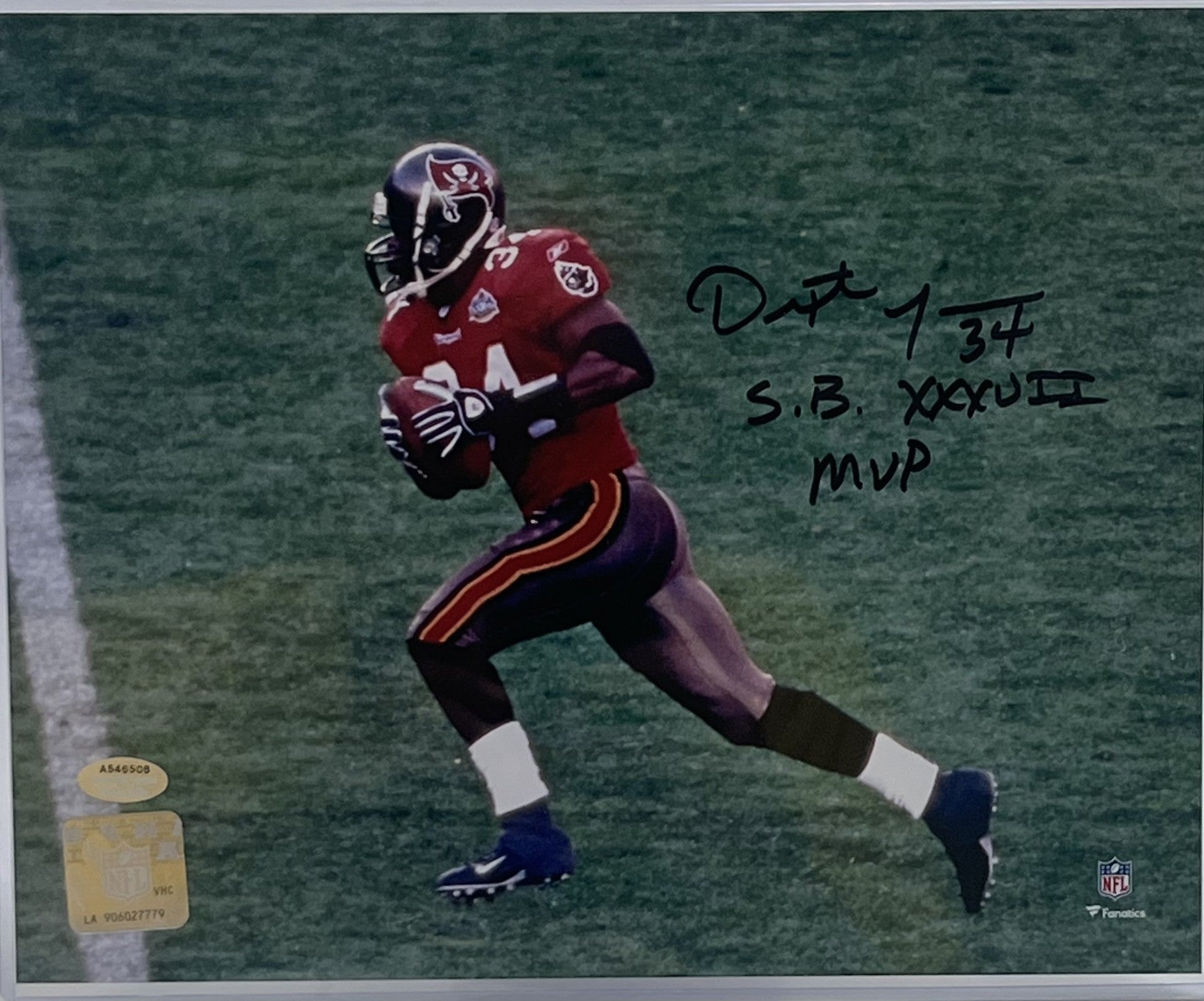 Dexter Jackson Autographed & Inscribed Photo - 8x10 (Schwartz)
