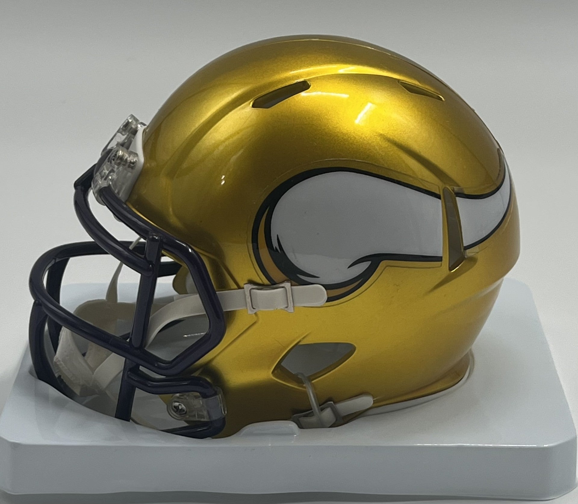 J. J. McCarthy Signed Vikings Flash Alternate Speed Mini Helmet (Beckett)