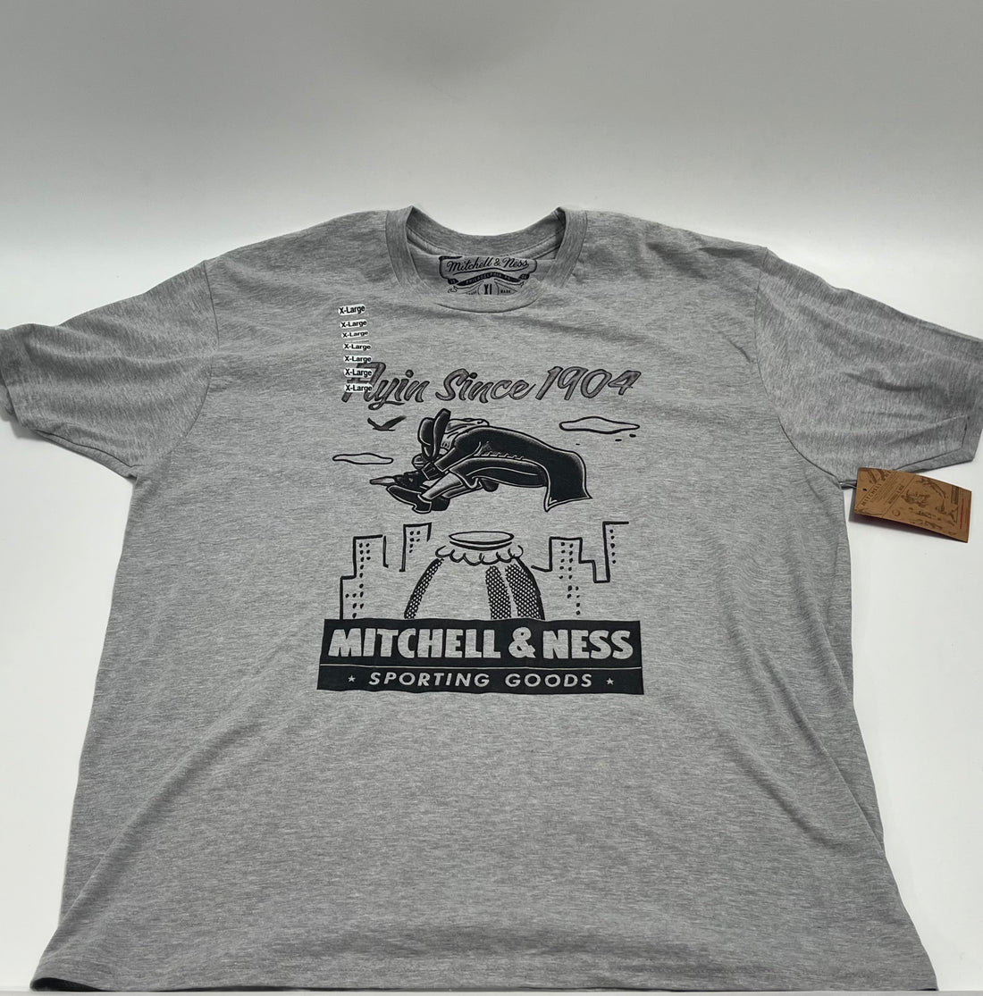 Mitchell &amp; Ness Branded Flying Since Tee (gray)