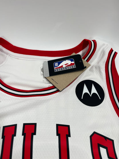 Coby White Signed Bulls Nike Authentic Jersey (Fanatics)