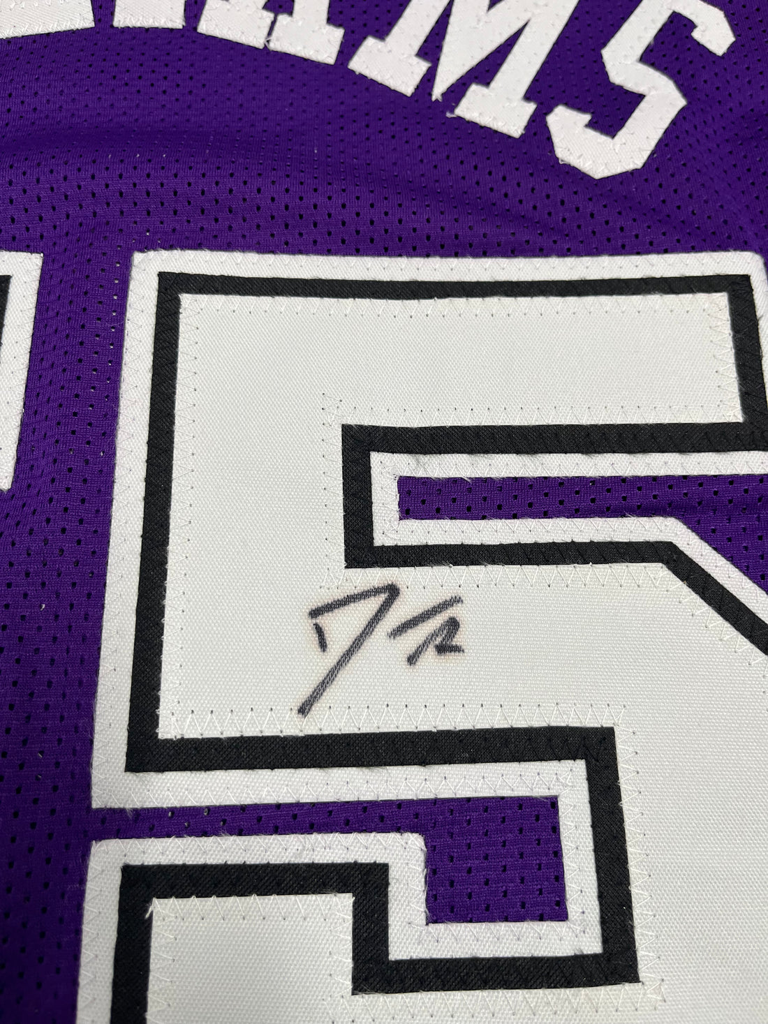 Jason Williams (White Chocolate) Signed Jersey (Beckett)