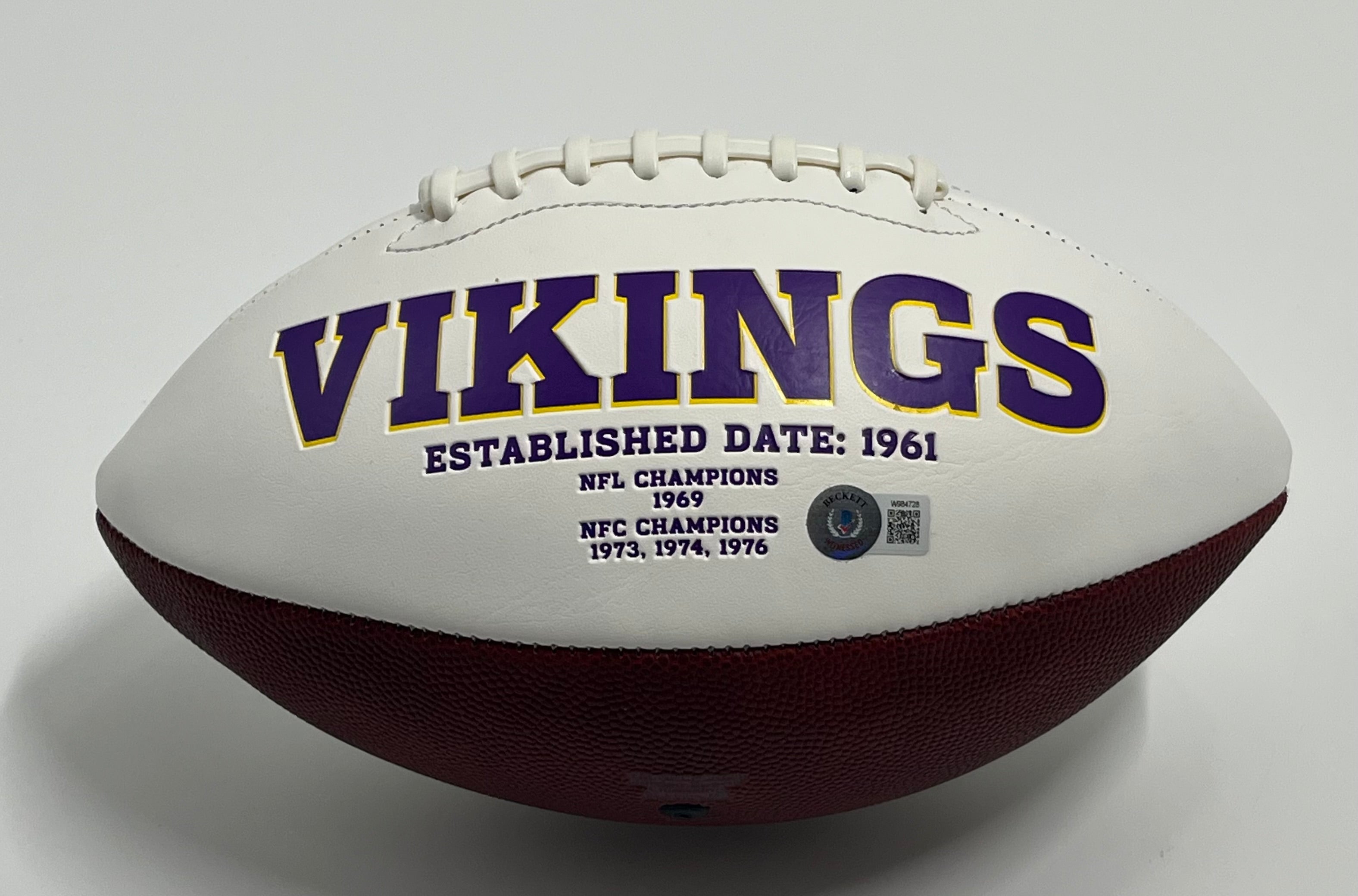 TJ Hockenson Signed Vikings Logo Football (Beckett)